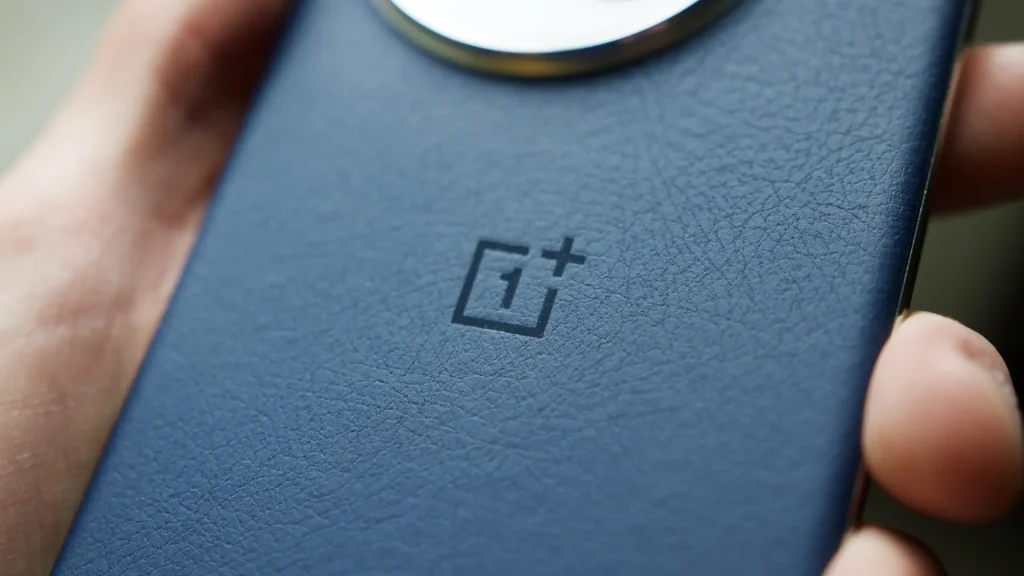 OnePlus Resumes OxygenOS Update Rollout After Boot Loop Problems 1 oneplus logo on phone lather textures